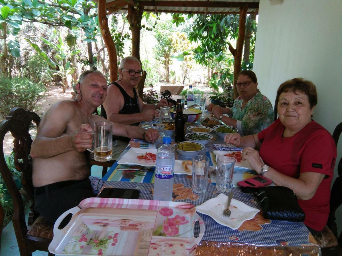 Amaya River Side Homestay Сигирия Экстерьер фото